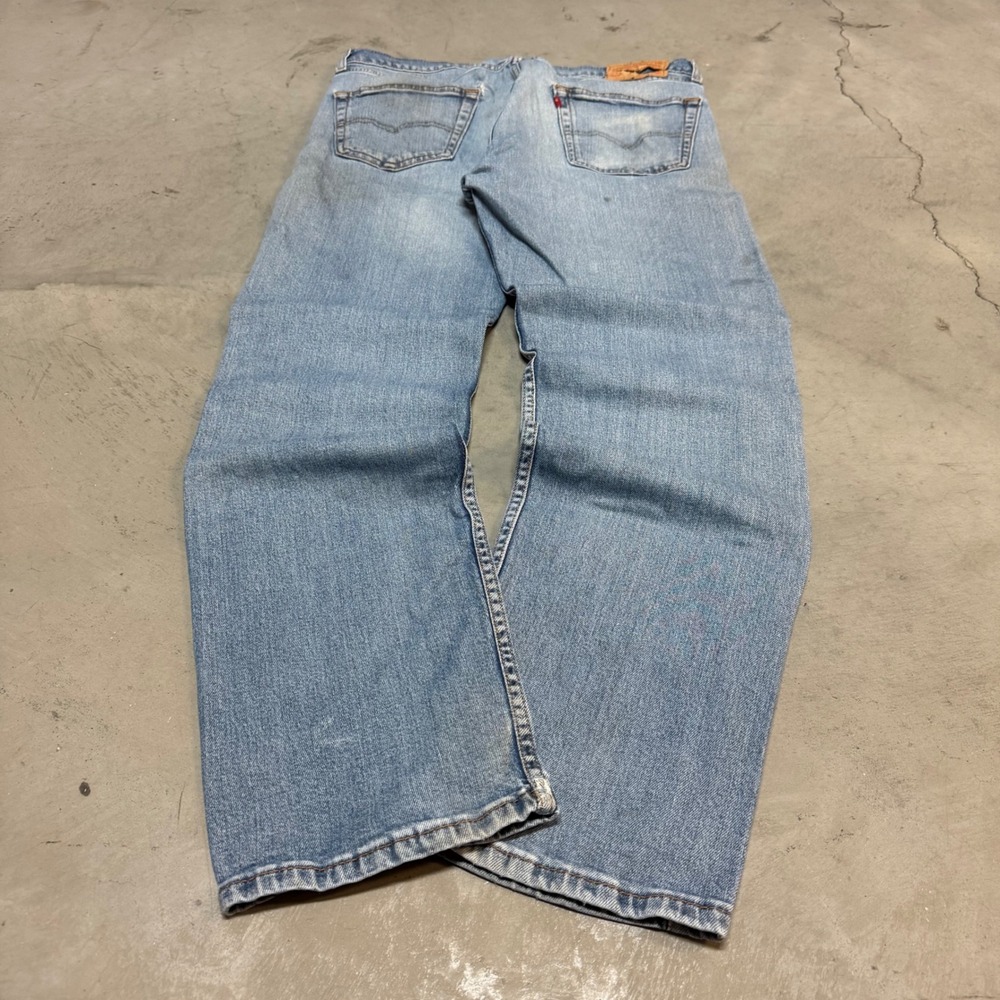 Vintage y2k Levi's 505 Denim Jeans - Picture 2 of 3